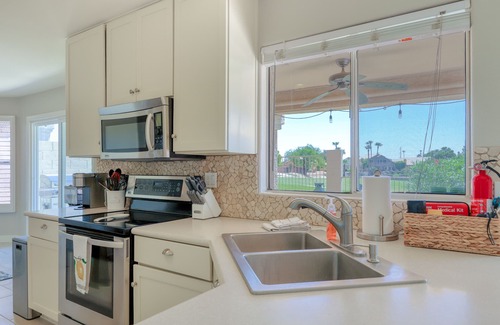 Foothills House | Delightful golf escape with pool, lawn games, pool table, fast WiFi & central AC