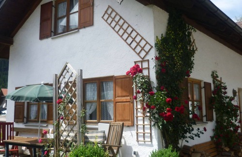Unterammergau House | Delightful Holiday Home in Unterammergau with Terrace