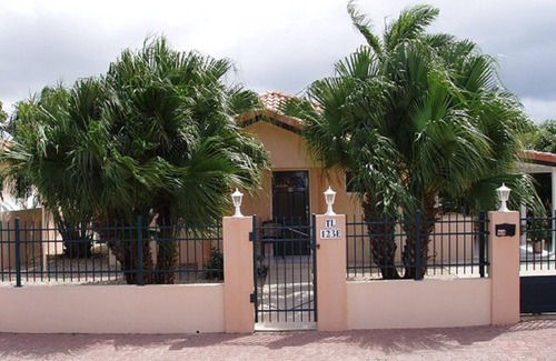 Punto de Oro House | Delightful holiday home in Aruba