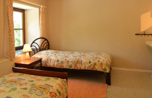 Grimonster House | Delightful Holiday Home in La Rouge Minière with Meadow View