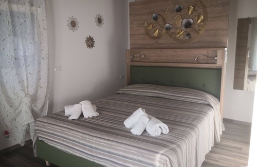Ustica Apartment | Delightful independent apartment with sea view inside the company center
