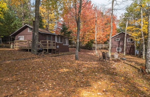 St Germain House | Delightful lakeside cottage on Little Saint Germain with private dock and sandy
