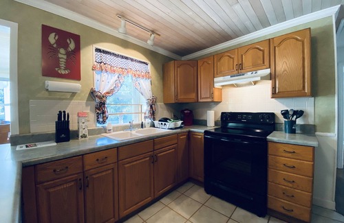 Simpsonville House | Delightful Living Downtown Simpsonville