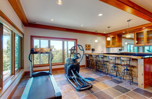 Isle of Springs House | Delightful oceanfront home with amazing views, wrap-around deck & two fireplaces