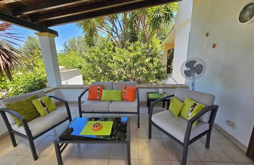 Oria Villa | Delightful villa with private pool in landscaped gardens.