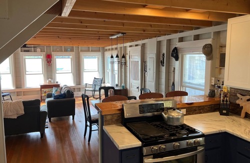Pleasant Point Cottage | Delightful waterfront cottage with beautiful views of the sunset.