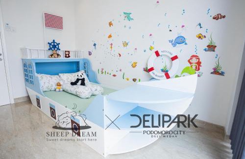 Kesawan Apartment | Delipark Mall 3 Bedrooms 3 Bathrooms 8-10 Pax Empire Premium Tower Level 28