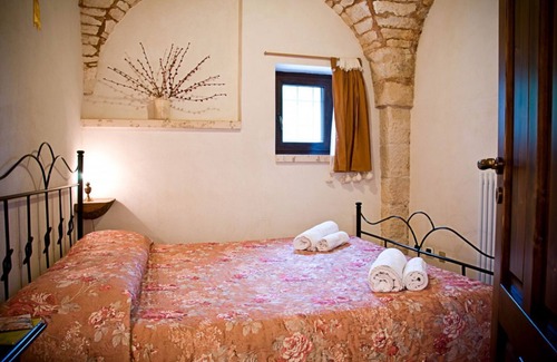 Martina Franca House | Dell'Aia: 1800s trullo house with garden view and ancient farmyard