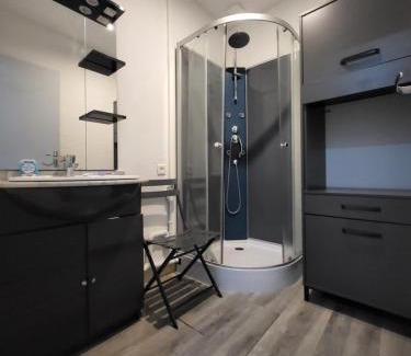 Salavas Apartment | DELL appartement