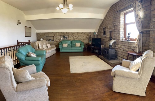 Burnley House | Delph Cottage set in lovley hamlet of Briercliffe
