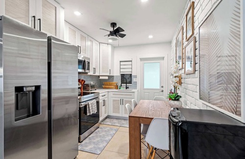 Delray Beach Villa | Delray Bch Private 2-Unit Retreat w/Heated Pool