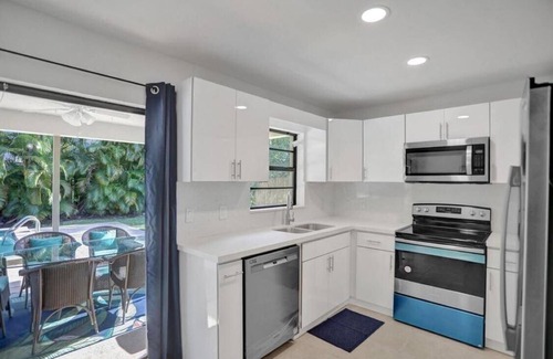 Delray Beach House | Delray Beach 3Bd Home |Pool, Game Room | 10 guests