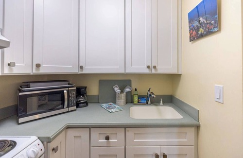 Jog Road Condo | Delray Beach Villa on the Ocean