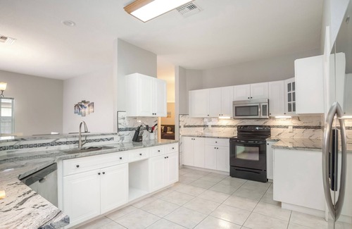 Delray Beach House | Delray Castle-Minutes to the beach and Atlantic Ave