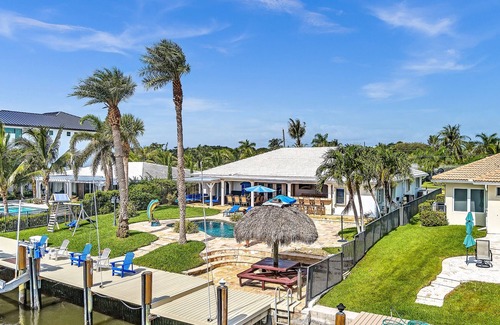 Delray Beach House | Delray INTRACOASTAL WATERFRONT 3BR, 2.5 baths with SPA AND POOL