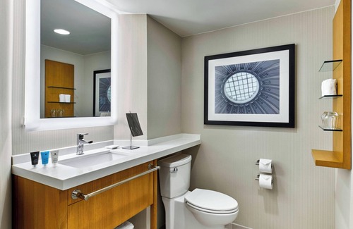 City Center Hotel | Delta Hotels by Marriott Richmond Downtown