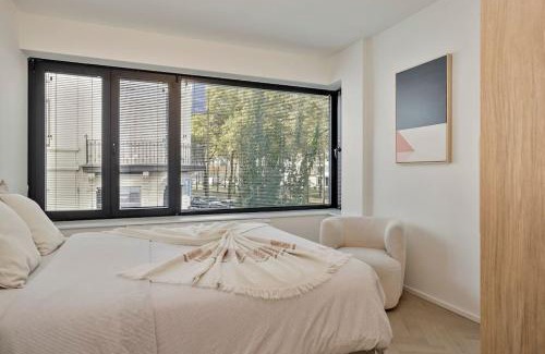 South Antwerp Apartment | Deluxe 2-BR Apartment in Antwerp