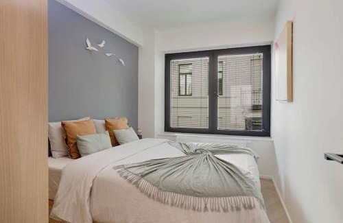 South Antwerp Apartment | Deluxe 2-BR Apartment in Antwerp