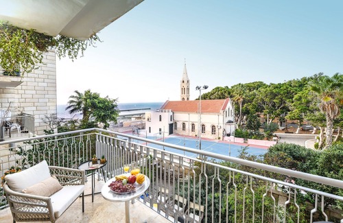 Jaffa Condo | Deluxe 2BR Apt w Pool in Historical Jaffa