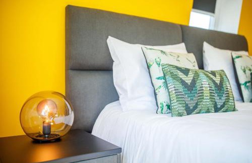 's-Hertogenbosch Apartment | Deluxe 35m2 City Center Suite with Views - DB6C