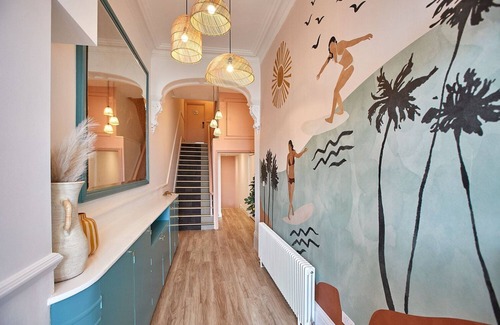 South Cliff Apartment | Deluxe 4 Sleeper Cabana