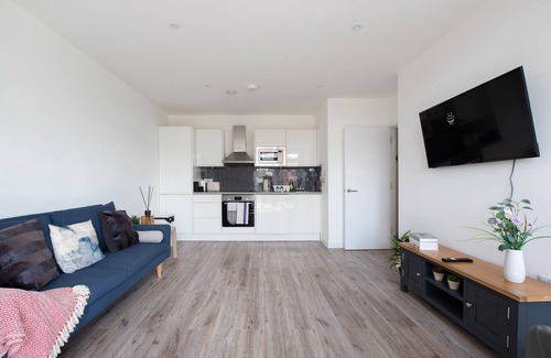 Aylesbury Apartment | Deluxe Apartment 2 bedroom