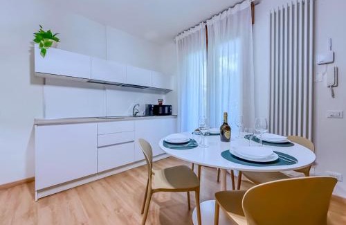 Abano Terme Apartment | Deluxe Apartment Modern Elegance Free Parking