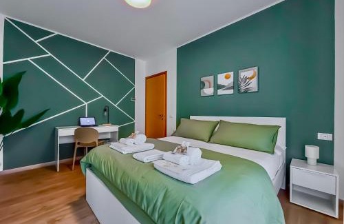 Abano Terme Apartment | Deluxe Apartment Modern Elegance Free Parking