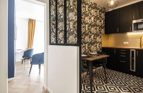 Hincmar Apartment | DELUXE APARTMENT NEAR CATHEDRAL