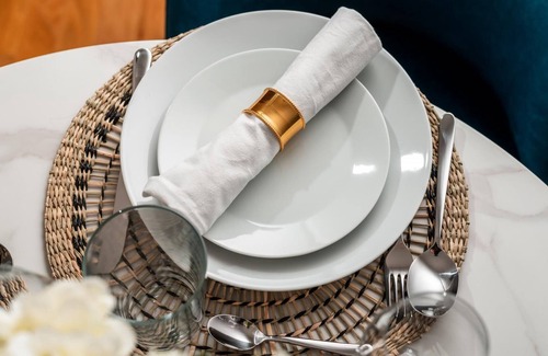 Oberdobling Apartment | Deluxe Apartment with balcony, elevator and air conditioning in the city centre of Döbling, Vienna