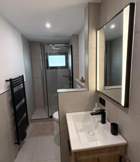 Ruesselsheim Apartment | Deluxe Appartement-Frankfurt Airport