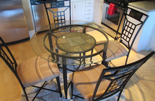 The Villas Condo | Deluxe Condo Conveniently Located In San Jose Upscale Santana Row Neighborhood