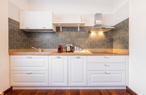 Poggio dei Pini Apartment | Deluxe Double Room in Villa Pilato