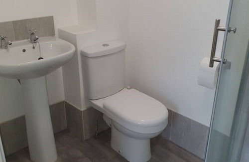 Huddersfield Bed & Breakfast | Deluxe Double Room With Ensuite4