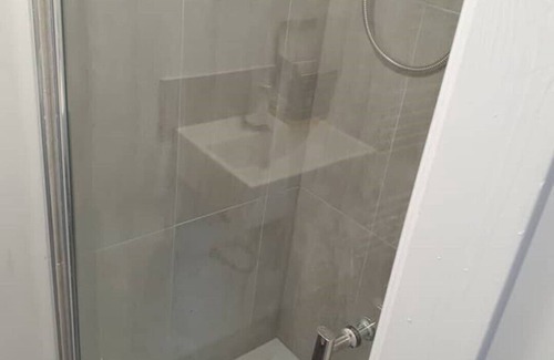 Huddersfield Bed & Breakfast | Deluxe Double Room With Ensuite8
