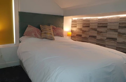 Huddersfield Bed & Breakfast | Deluxe Double Room With Ensuite8