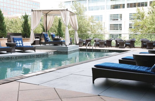 Memorial House | Deluxe Junior Suite at The Moran CityCentre, Free Parking, Outdoor Pool