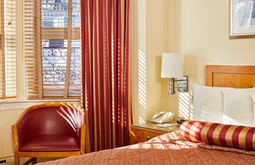 Gayborhood Hotel | Deluxe King Charmer, The Alexander Inn, Historic City Escape