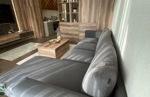 Mahmutbey Apartment | Deluxe Modern Studio - near Mall of Istanbul