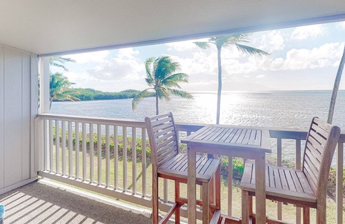 Ualapue Condo | Deluxe, Oceanfront, Top-Floor Condo w/Ocean Views, Shared Pool, & Free WiFi!