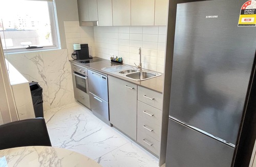 Newcastle Apartment | Deluxe One Bedroom Apartment