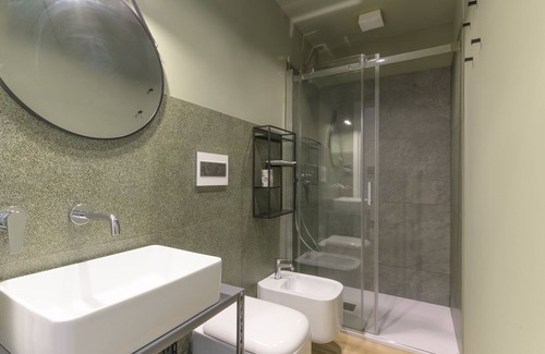 Ragusa Condo | Deluxe room Private veranda, convenient, comfortable and suitable for 2persons