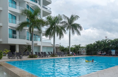 Cartagena District Condo | Deluxe Sonesta 2BD Condo / Hotel Amenities & Beach
