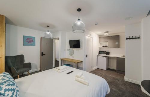 Derby Apartment | Deluxe Studio Apartments