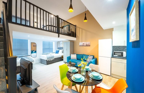 Portsmouth Apartment | Deluxe-Studio-En suite-City Centre location