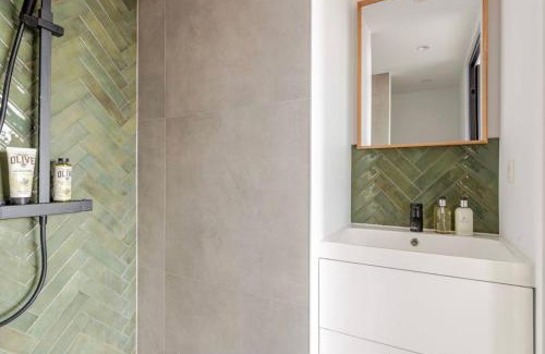 Ixelles Apartment | Deluxe Studio La Cambre - with view