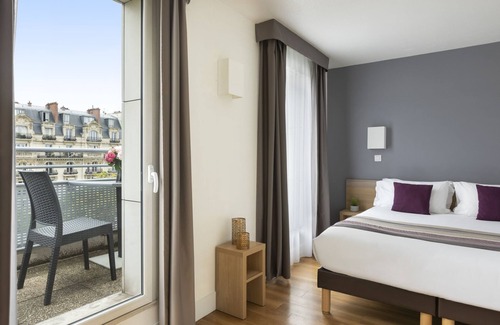 Quartier de la Roquette Apartment | Deluxe Studio Located Between Bastille Marais