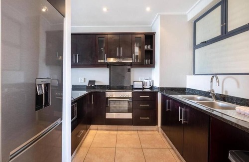 Durban Apartment | Deluxe Three-Bedroom Apartment with Sea View