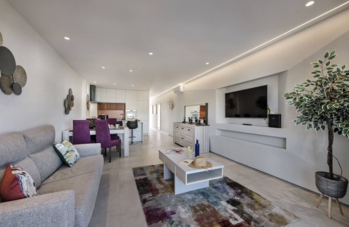 Areias de Sao Joao Apartment | Deluxe, top floor apartment in the heart of Albufeira 🏖