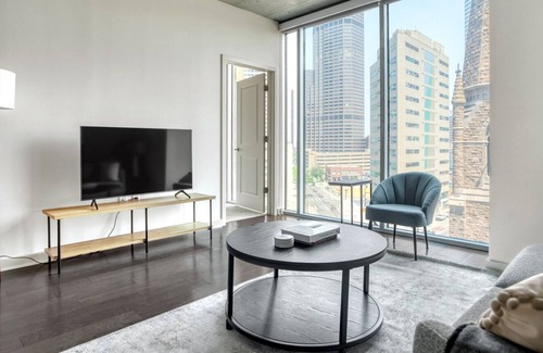 Uptown Apartment | Deluxe Upper Downtown 2BR w/ Gym & Pool near 16th St Mall, by Blueground